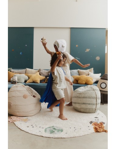 Lorena Canals - Mom! I want to be an...