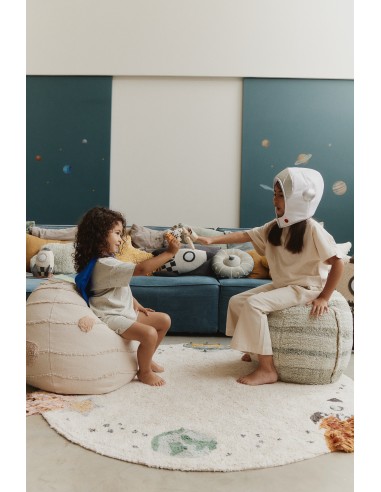 Lorena Canals - Mom! I want to be an...