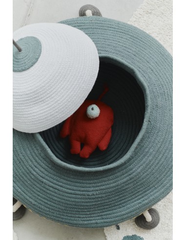 Lorena Canals - Mom! I want to be an...