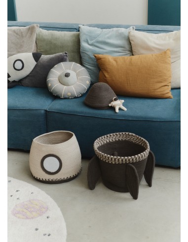 Lorena Canals - Mom! I want to be an...