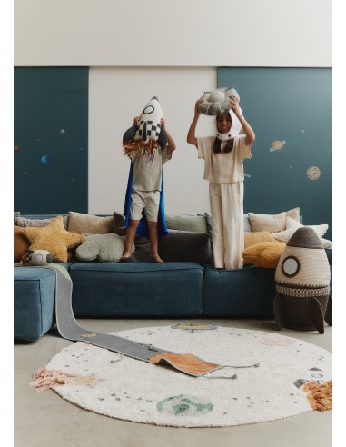 Lorena Canals - Mom! I want to be an...