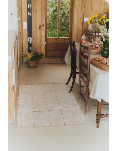 Lorena Canals - Growing Up on a Farm...