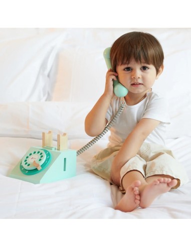 Classic World - Ahşap Oyuncak Telefon